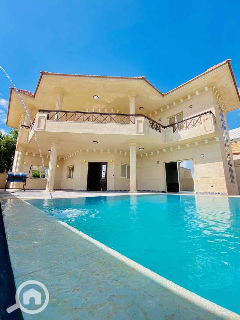 2 89cef19e-ba10-42f0-8b63-9592911bdb81. jpg