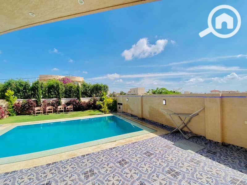 10 74f87ca5-4e88-427e-bbe7-2dca04940488. jpg