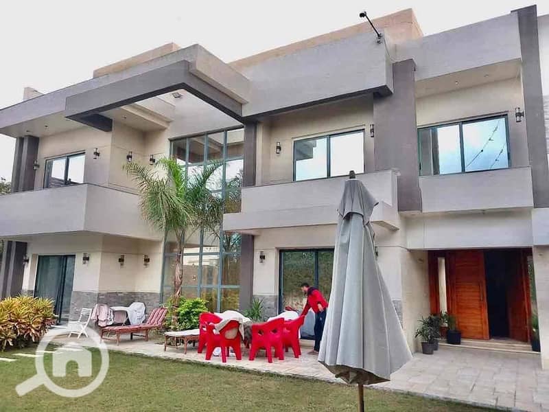 3 a794f7e3-18c1-4d7b-8878-732d82b53f81. jpg