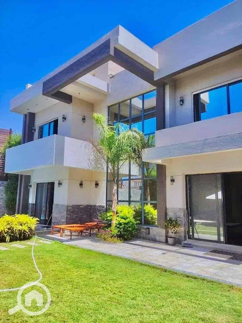 18 b5ee7d54-4559-4087-a1ed-6384f3ae1c43. jpg