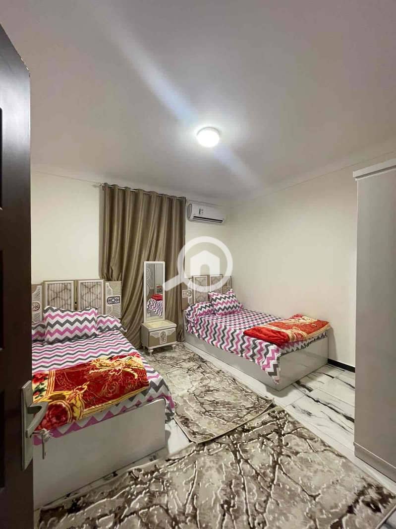 22 6864e8cd-df81-40c8-8a62-df3062dd73a2. jpg