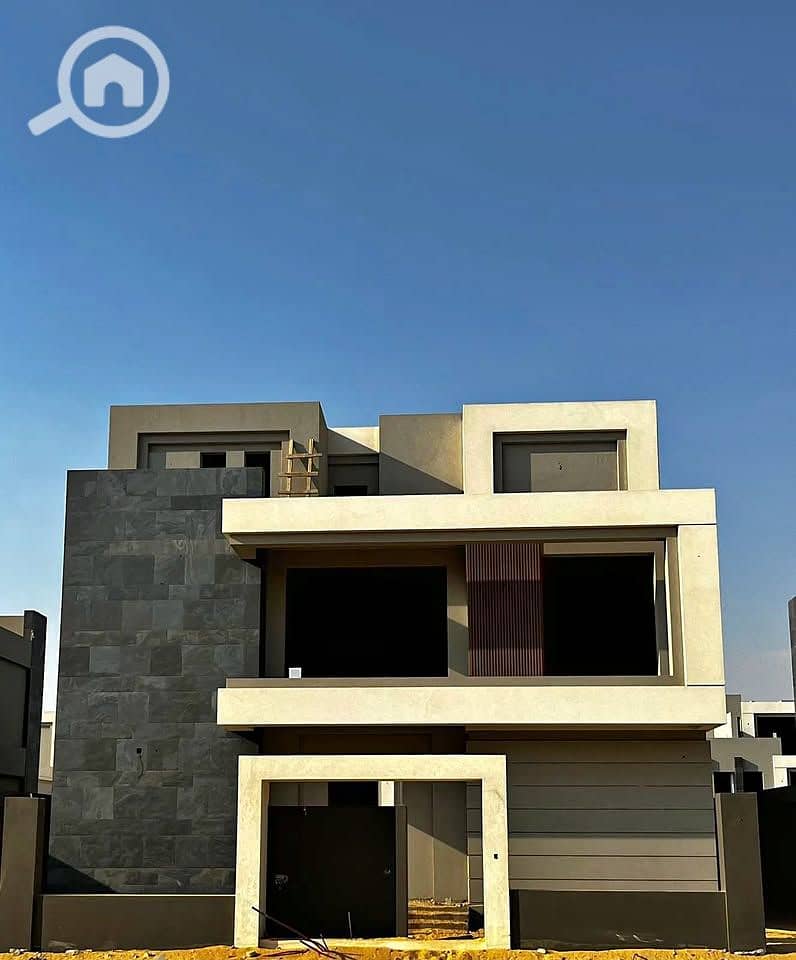 7 580869353_728491700271079_5048598159441847806_n. jpg