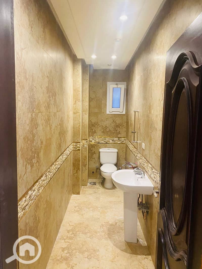 4 WhatsApp Image 2025-11-26 at 11.45. 31 (3). jpeg