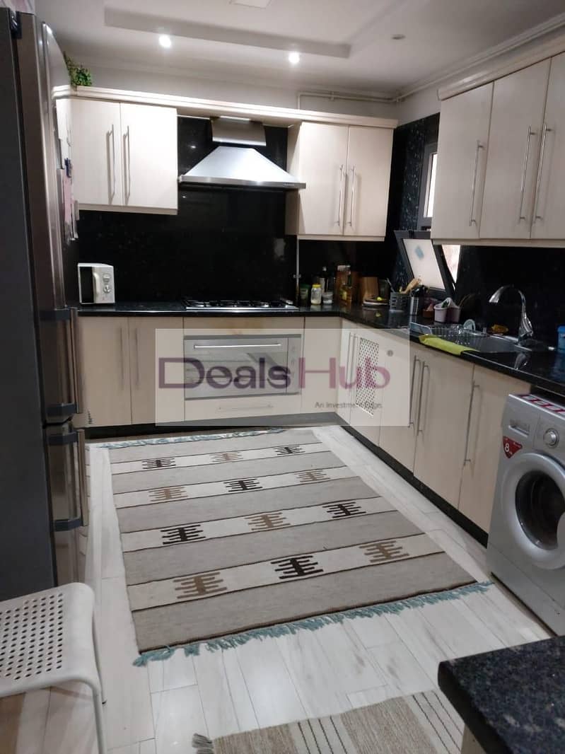 11 4a5b00e6-f1f0-4d4d-a18e-a40684d990b5. jpg