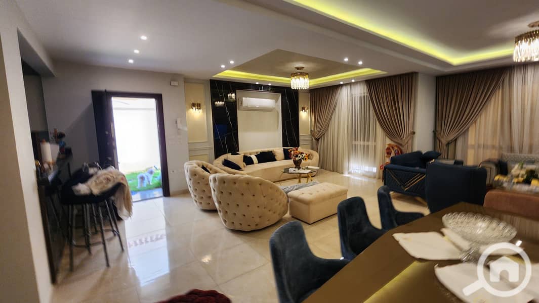 12 20240801_181025. jpg