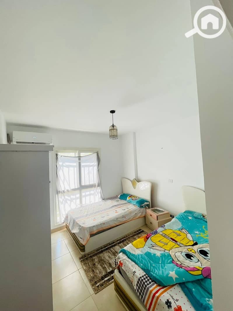 6 79fc83b1-a313-4b9e-b014-8a9fba5c41b8. jpeg