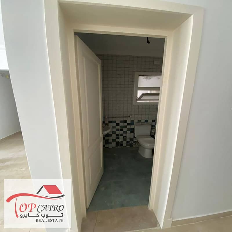 10 WhatsApp Image 2023-01-23 at 4.35. 01 PM (5). jpg