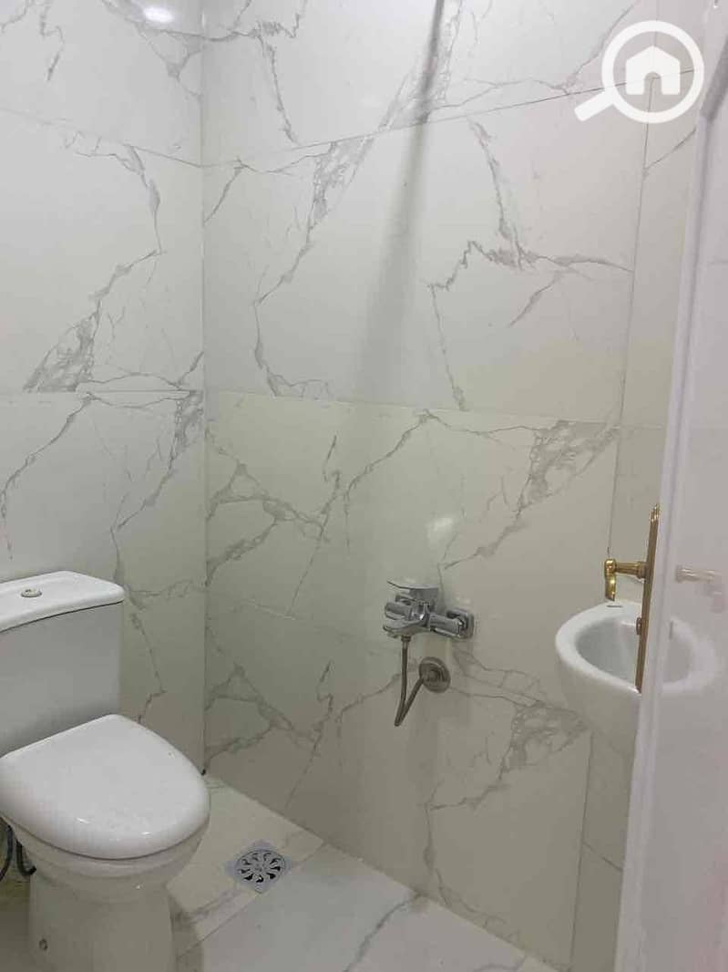 9 59869bd5-1653-4a9a-968d-bf07f38508c3. jpg