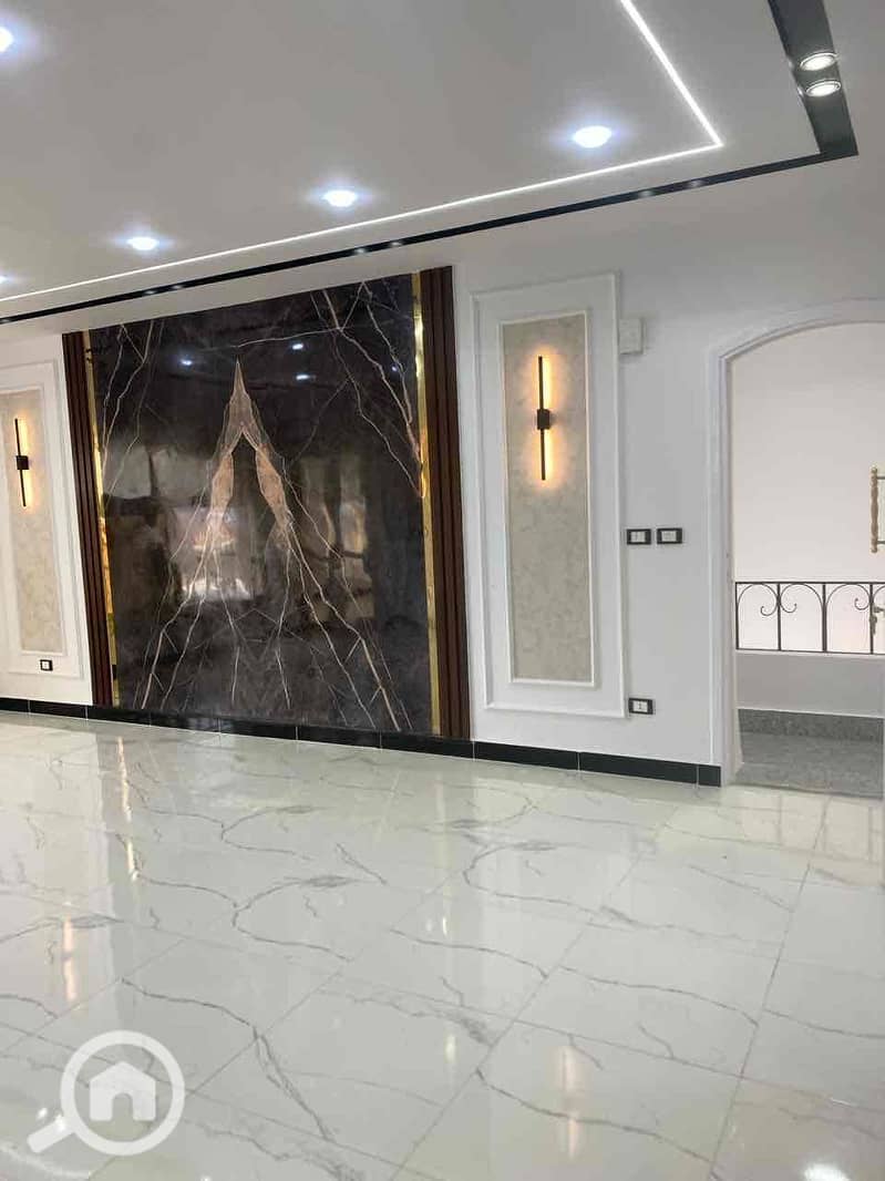 11 3c83d8d2-4073-486c-b8f2-71f0887c8f6d. jpg