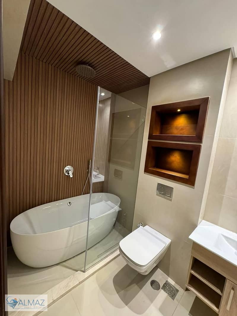 10 WhatsApp Image 2025-11-25 at 11.39. 35 AM (2). jpeg