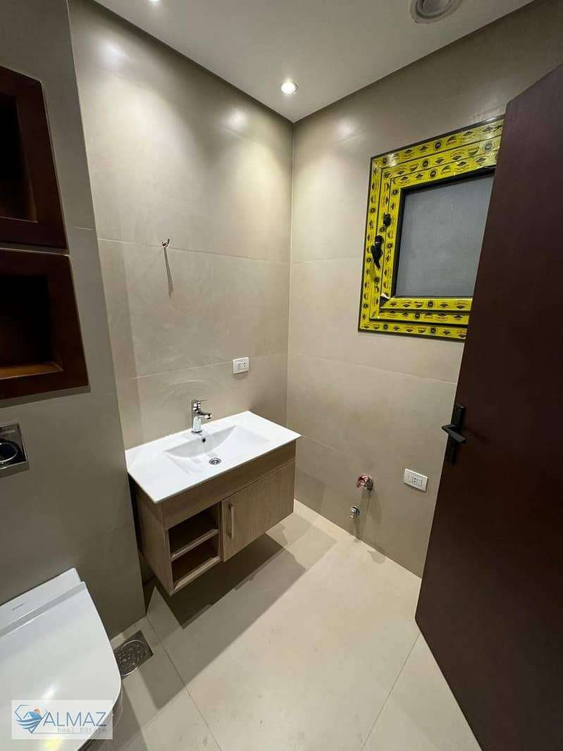 11 WhatsApp Image 2025-11-25 at 11.39. 36 AM. jpeg