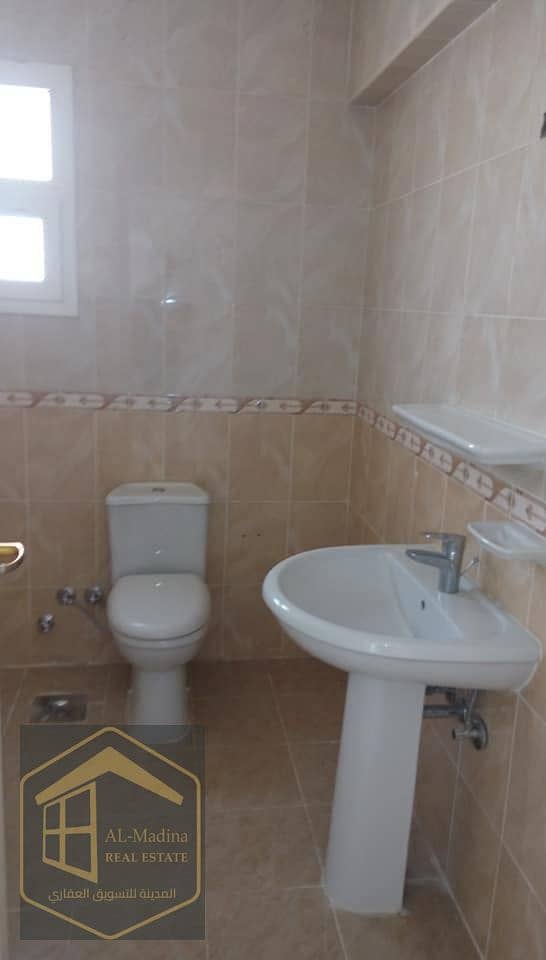 12 WhatsApp Image 2025-11-27 at 10.44. 09. jpeg