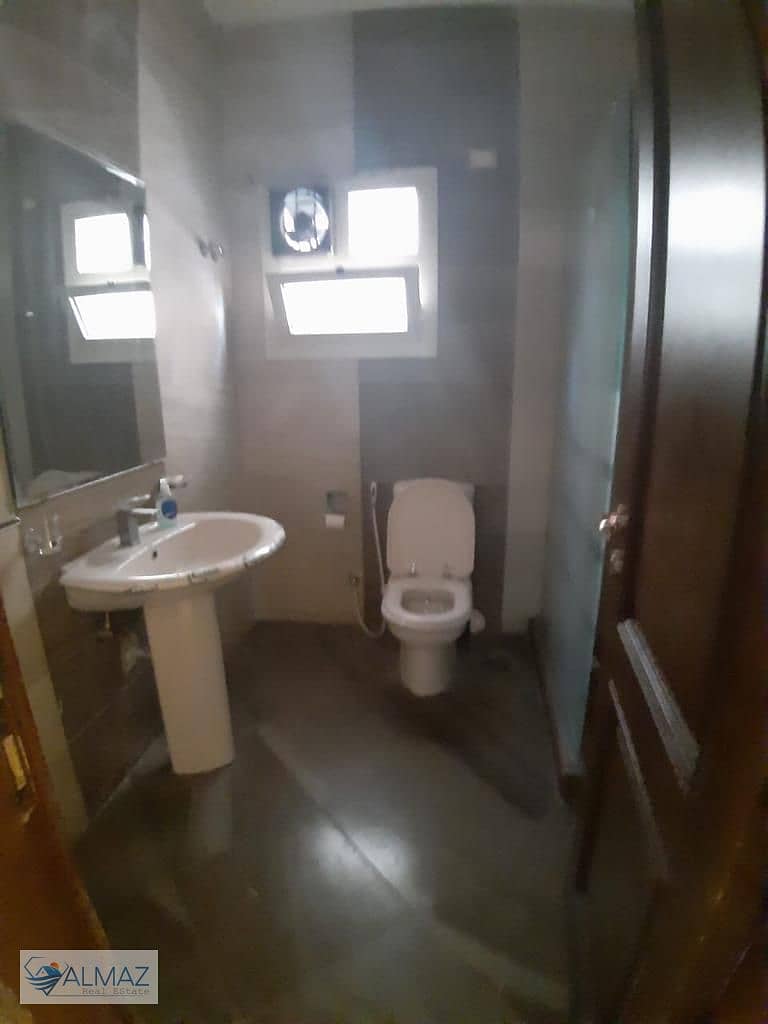 21 WhatsApp Image 2025-11-26 at 11.10. 22 AM (2). jpeg