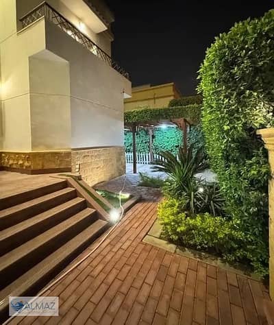 فیلا 5 غرف نوم للايجار في القاهرة الجديدة، القاهرة - WhatsApp Image 2025-11-26 at 1.35. 29 PM (1). jpeg