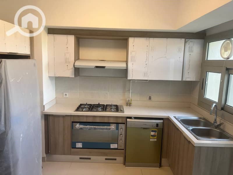 6 79489f81-717f-494d-88d9-e8ad3b0dfc07. jpg