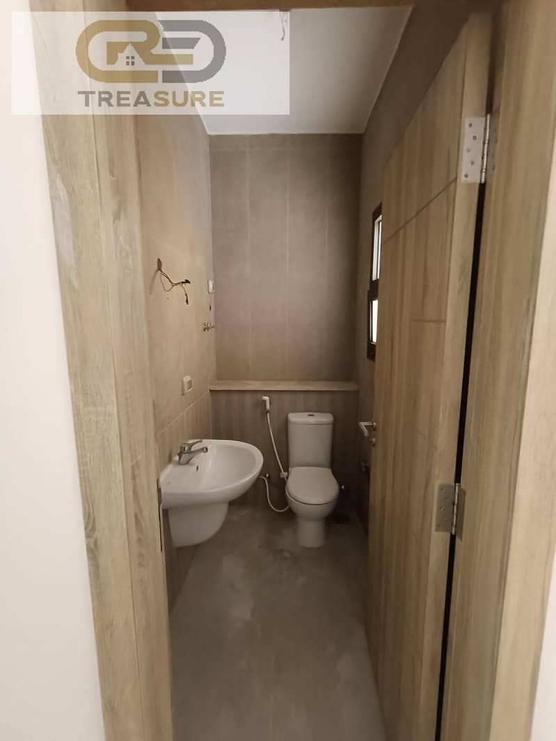 7 WhatsApp Image 2025-11-27 at 11.04. 11 AM. jpeg