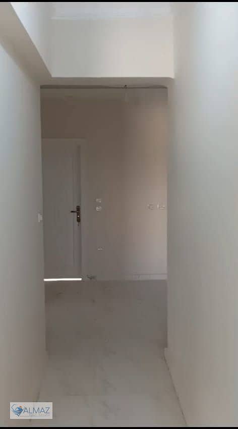 28 WhatsApp Image 2025-11-27 at 11.43. 17 AM (2). jpeg