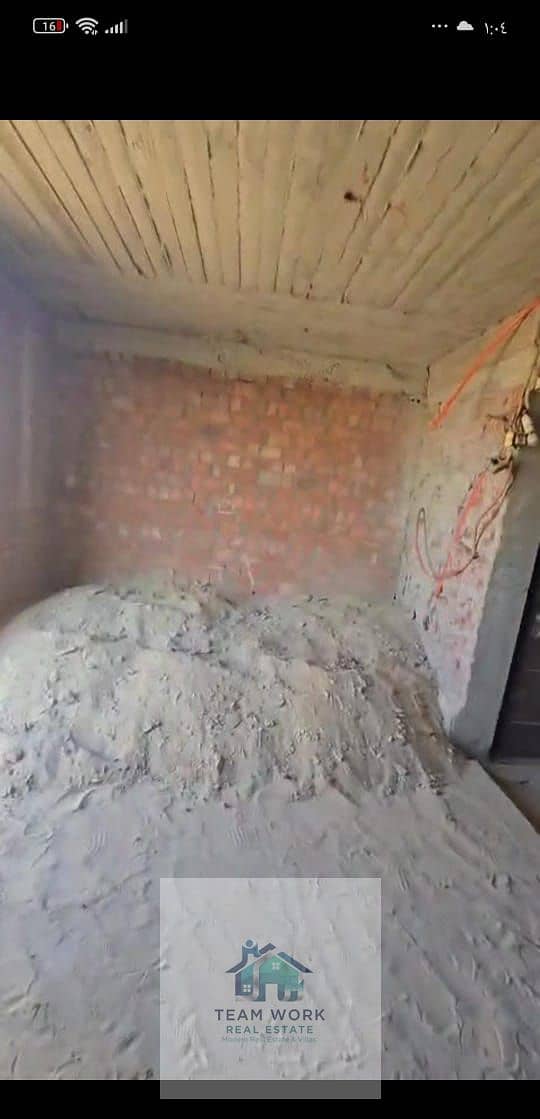 8 12b1f9b5-301e-4810-9963-a57a07294f2c. jpg