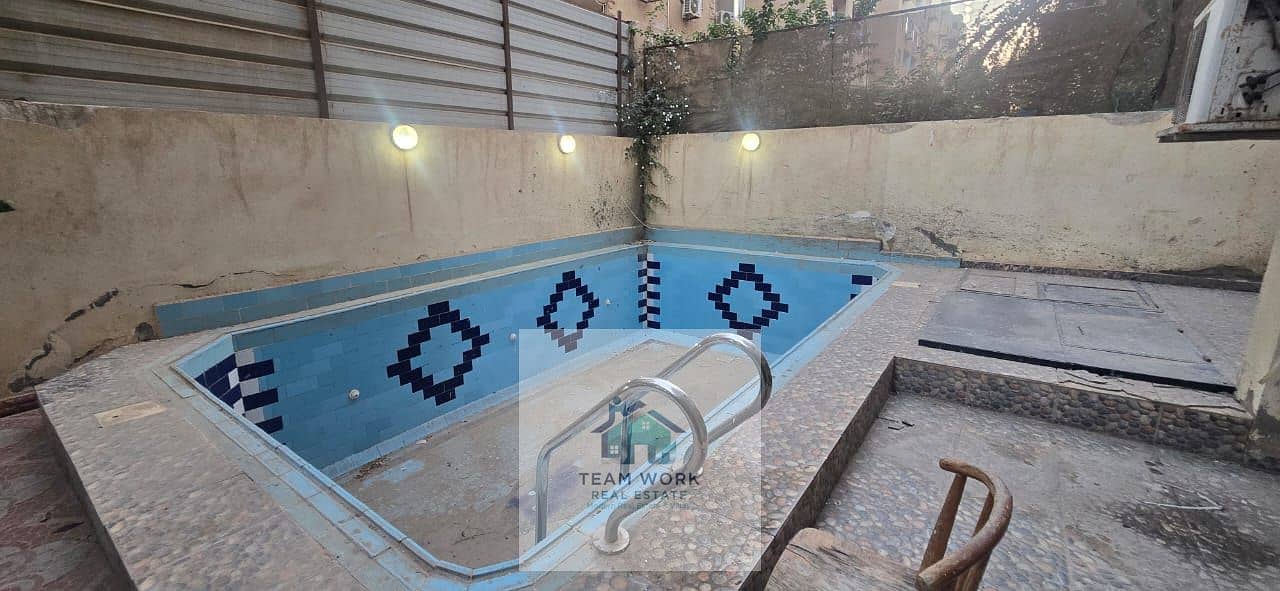 12 8434f595-91b2-49d1-83d4-bb3dec220995. jpg