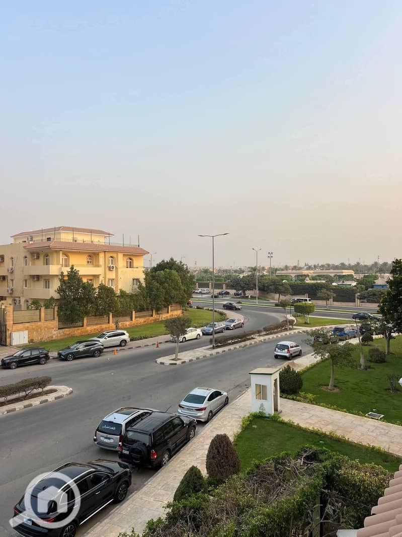 9 588494176_873571835206079_2765035954295118250_n. jpg