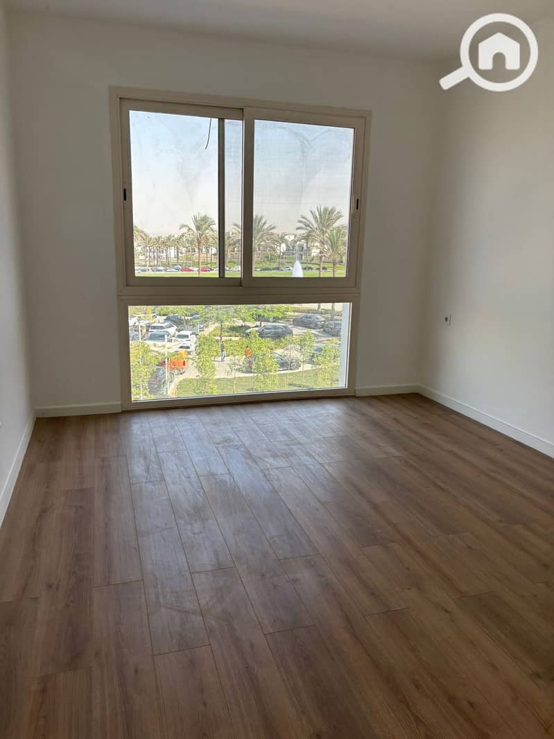 7 433e743c-56e6-4121-a487-187556275ce0. jpg