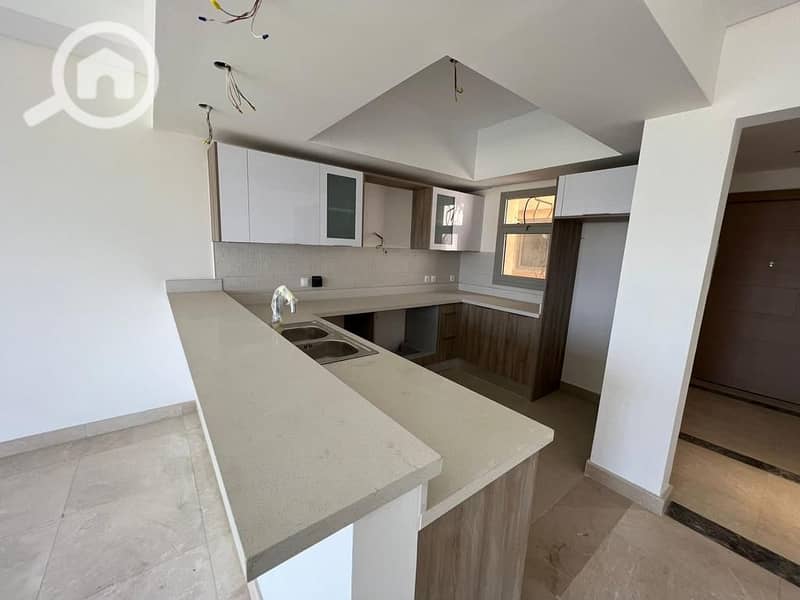 4 8149fa70-dee5-428f-8d5e-8ac89384e613. jpg