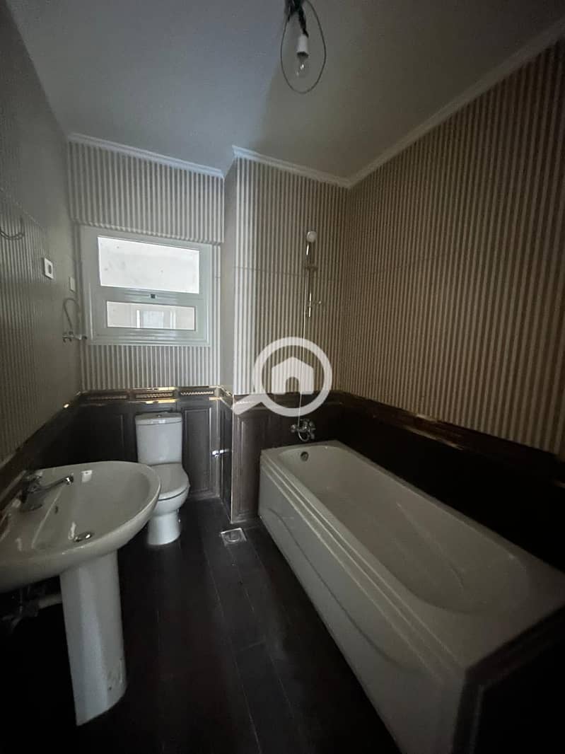 6 c2af1136-714a-41e3-bc03-052b78398ca9. jpg