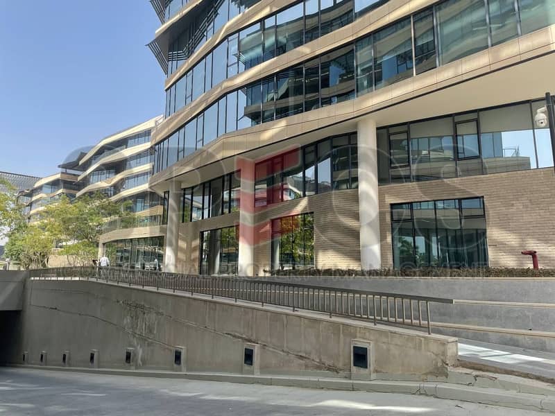 6 photo_5882089700968221392_y. jpg