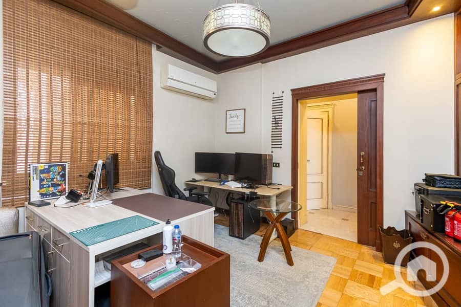 7 5fe51511-401d-4c77-aa9a-9c2ebaa4b763. jpg