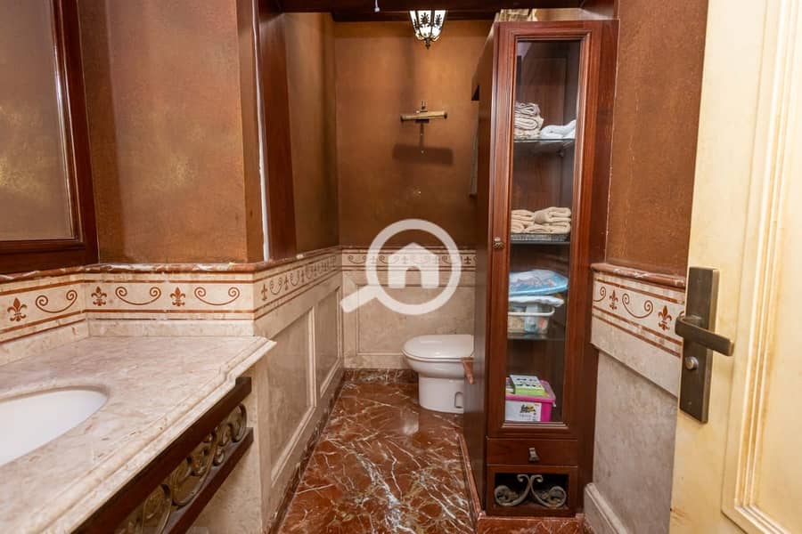 8 06cd29b4-e38e-4a8b-a6f2-cdb21ee1a02d. jpg