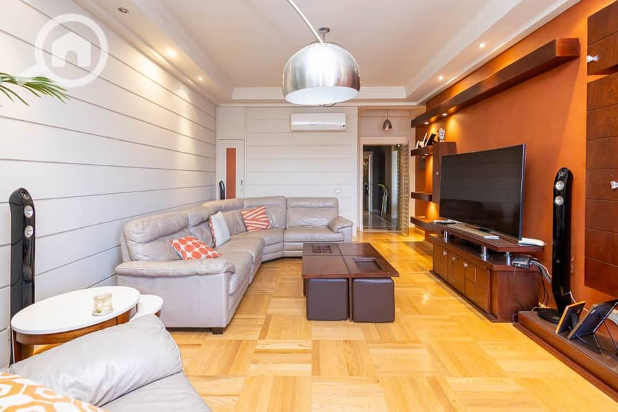 38 d01cc356-bf58-4339-92a3-cfab854fc575. jpg