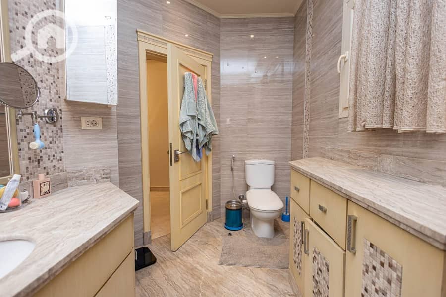 40 d37c988b-1dd9-4204-90bc-acc3645bf4f4. jpg