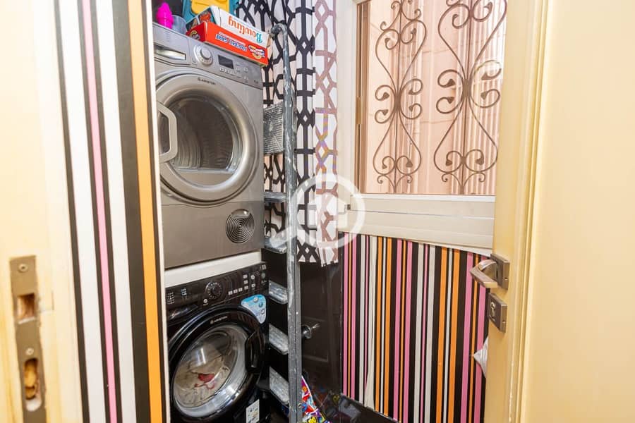 39 d48ede32-9d33-43ee-94fe-d1cc53a36502. jpg