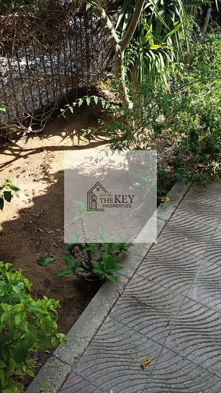 2 WhatsApp Image 2025-11-25 at 6.45. 32 PM (2). jpeg