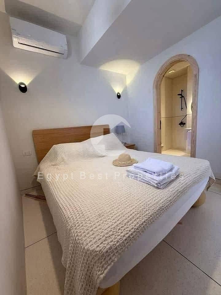 8 f94ed888-90c2-44e6-929f-4be486d883f6. jpeg