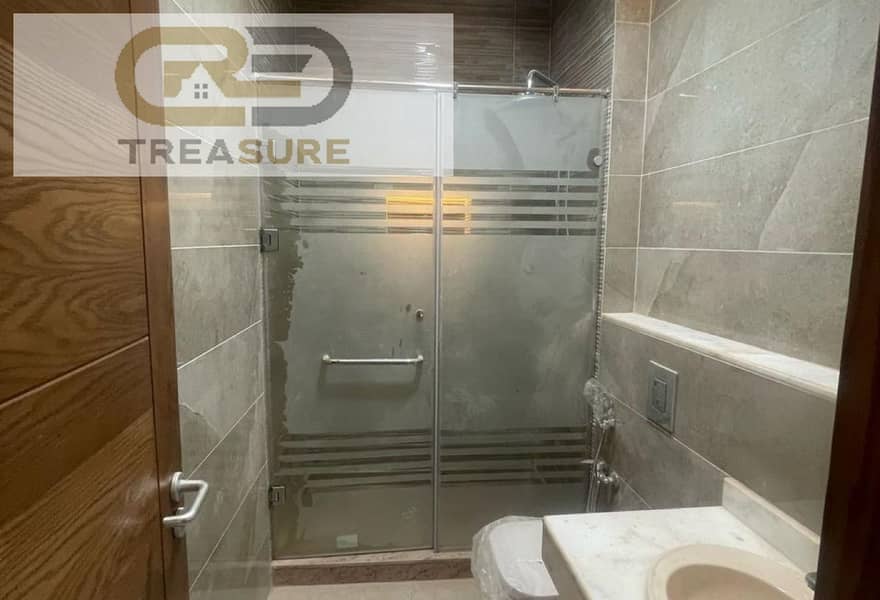 7 535e9b9f-f71f-4903-8f66-c3c14fd744d0. jpg