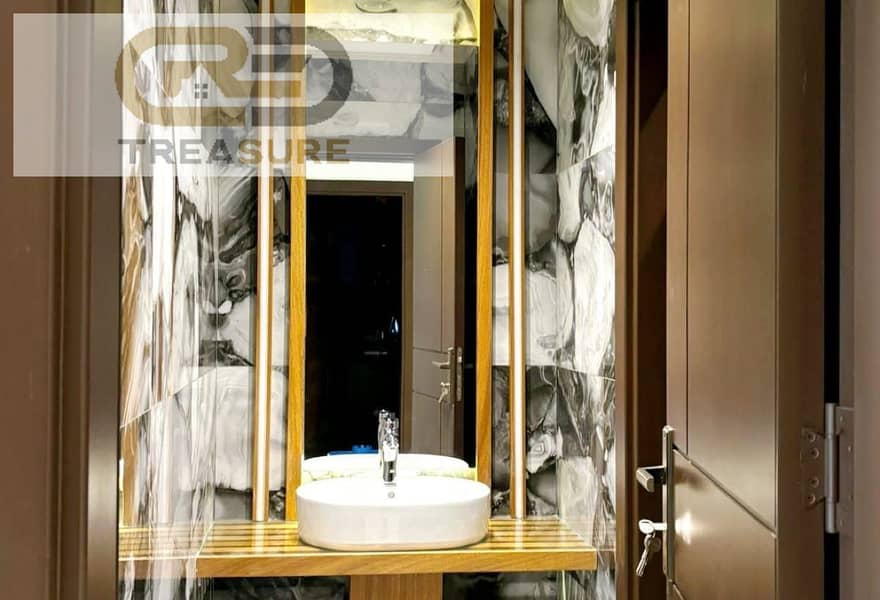 6 dfeffc21-0d37-42c4-b660-6550df21fba0. jpg