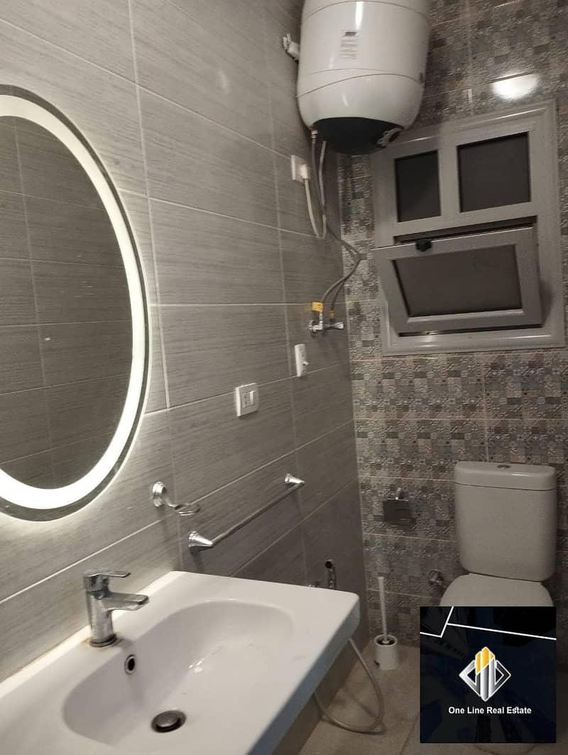 7 3e3373d5-a70f-4fda-a7d6-596b40a594e1. jpeg