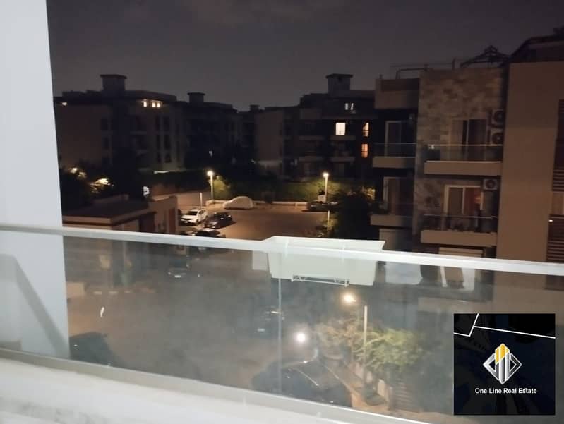 8 69997fba-7bde-43e9-a193-7a3cd0f627f5. jpeg