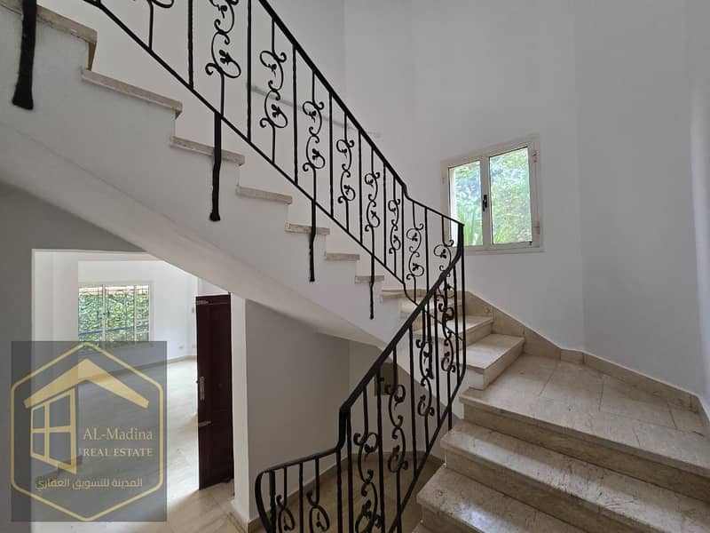 11 WhatsApp Image 2025-11-27 at 11.41. 00 (1). jpeg