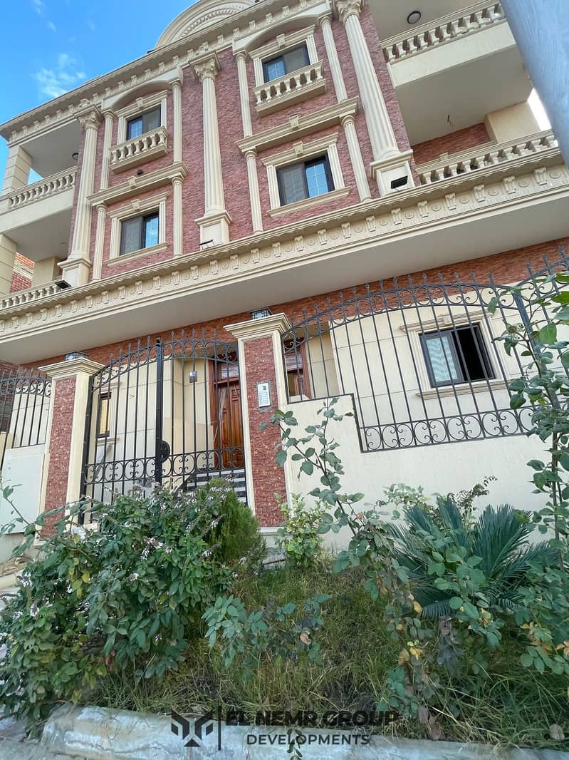 8d5ba27c-b9e3-4740-845e-d288b5a48893. jpg