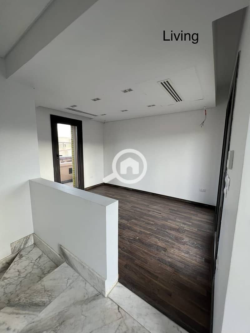 2 WhatsApp Image 2025-11-23 at 1.42. 29 PM (1). jpeg