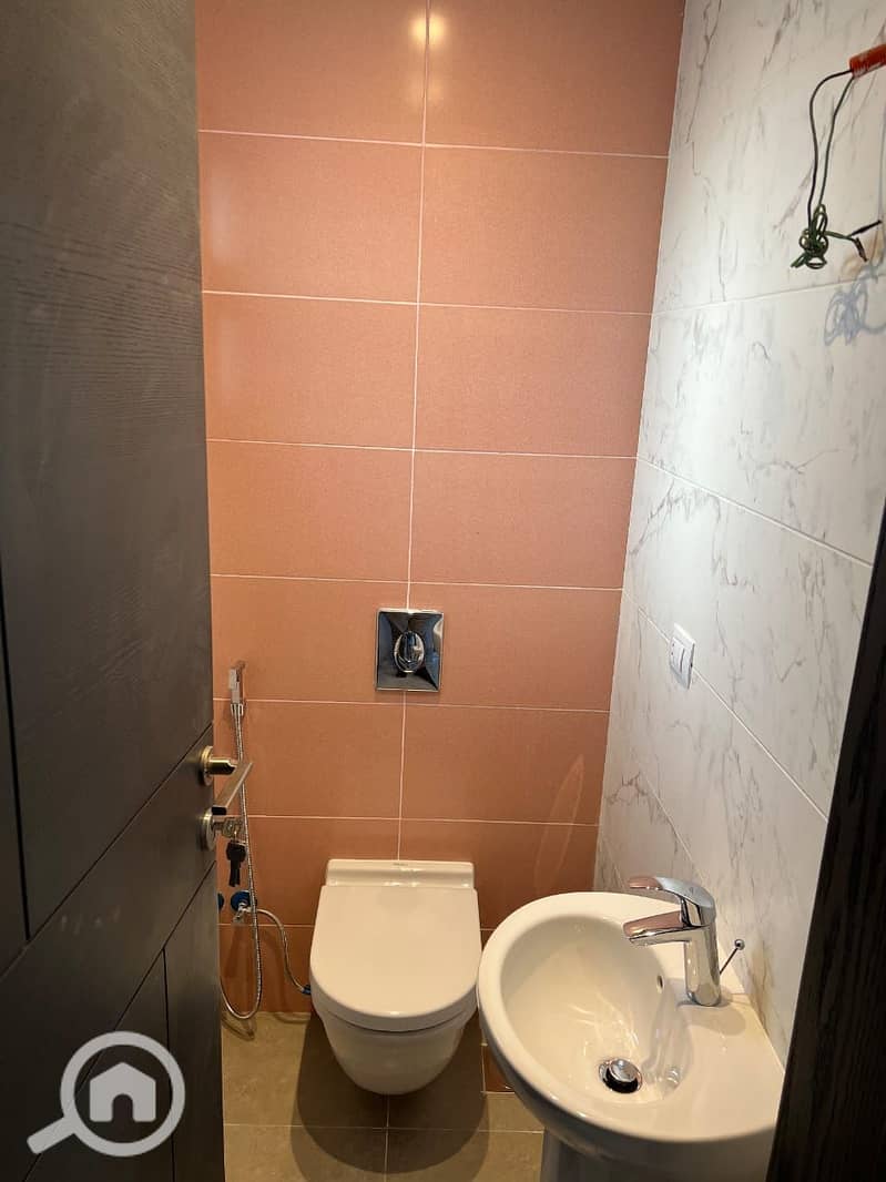 5 WhatsApp Image 2025-11-23 at 1.42. 29 PM (4). jpeg