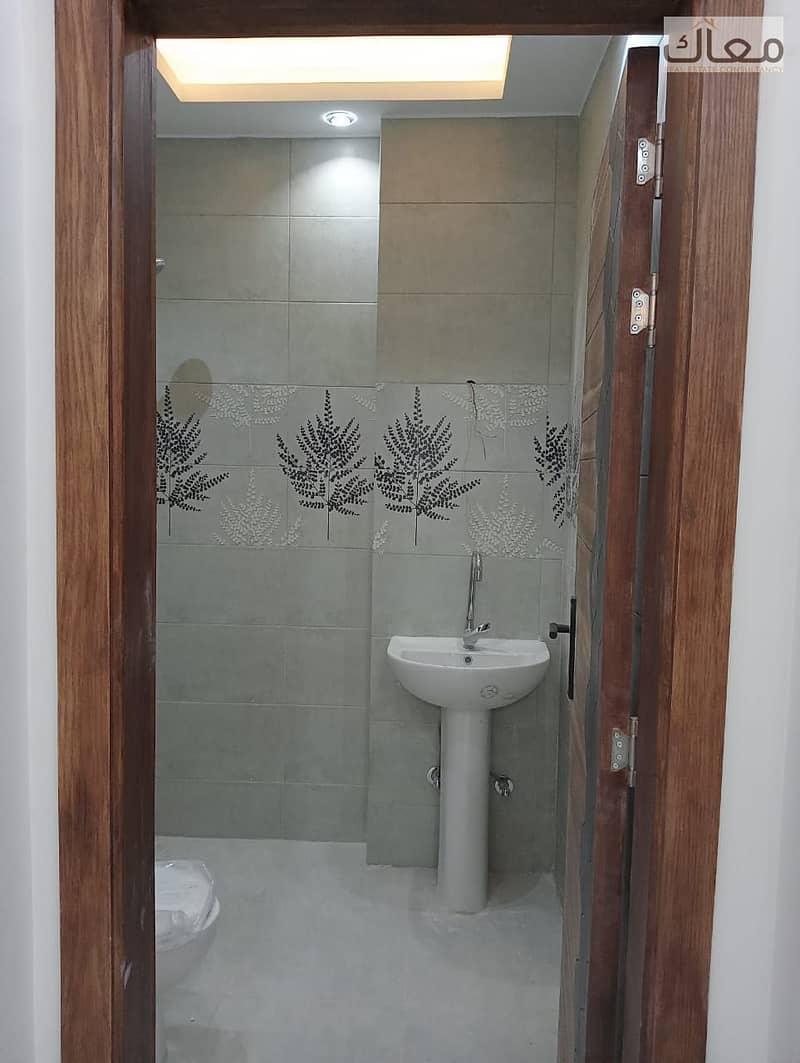 14 eed68619-53e9-4e96-a709-339077141b0b. jpeg