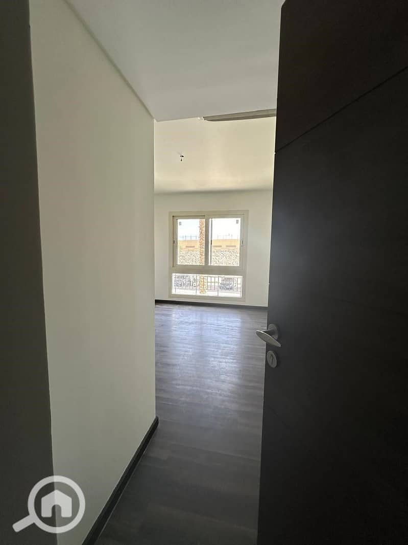 6 5f4c21d0-795c-40c6-b515-014c4168d0b2. jpg