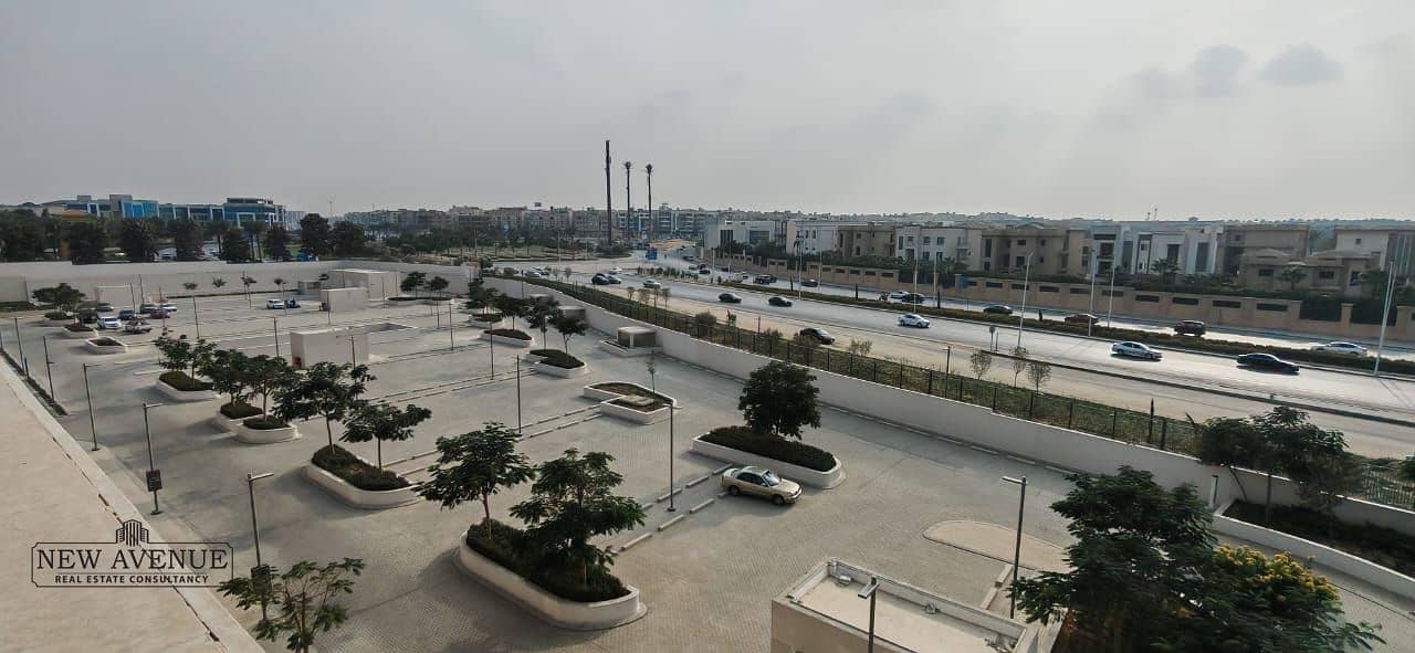 9 WhatsApp Image 2025-11-27 at 1.03. 07 PM (1). jpeg