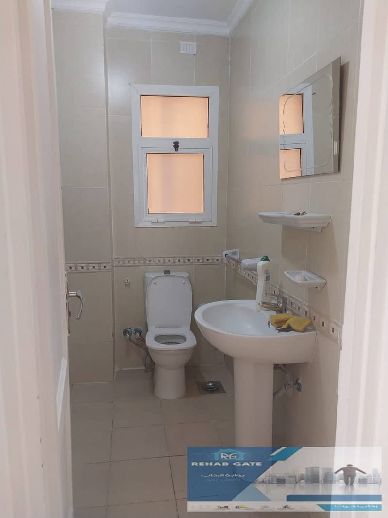 8 f5c9d9f0-9a1e-4d46-bdab-ce9720a53087. jpg