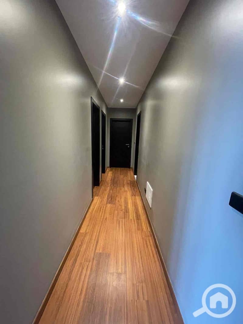 5 09e89cbf-4d30-4d96-a19e-11efbe92f431. jpg