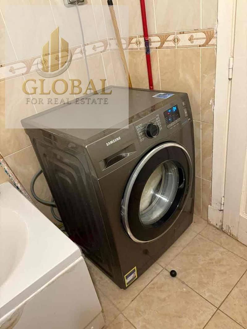 10 e7e4c28a-3b73-4647-8034-a2d167fbc47a. jpg