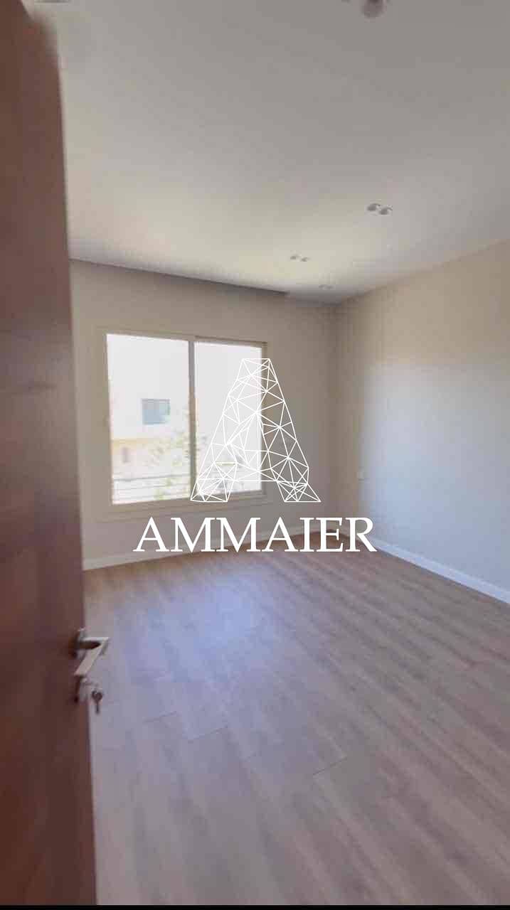 4 6ba301f4-7438-4c36-baac-aeb1d4362d9b. jpg